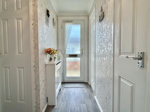 Entrance Hallway- click for photo gallery
